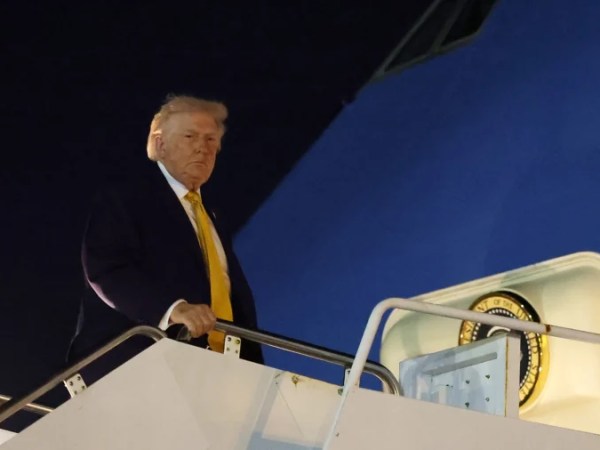 Trump Warns of 2nd Strike on Venezuela If Leaders ‘Don’t Behave’