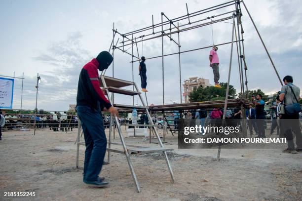 Iranian Everyday Evils - Mass Hanging